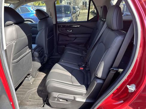 Used 2025 Honda Pilot EX-L image 13