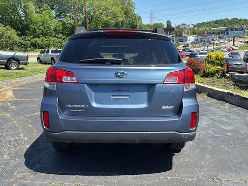 Used 2014 Subaru Outback 2.5i Limited w/ Moonroof Package AWD/4WD image 6