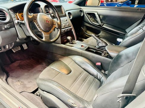 Used 2013 Nissan GT-R Premium AWD/4WD image 21