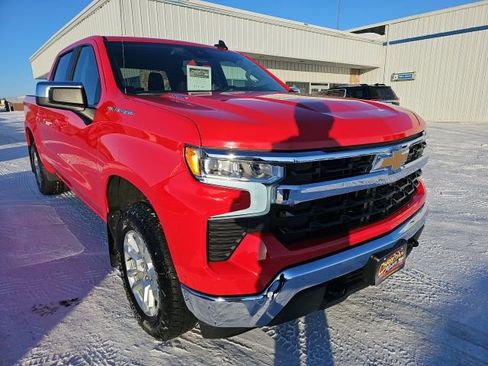 Used 2024 Chevrolet Silverado 1500 LT image 7