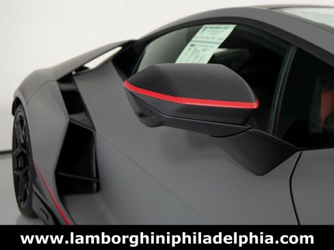 Used 2024 Lamborghini Revuelto image 43