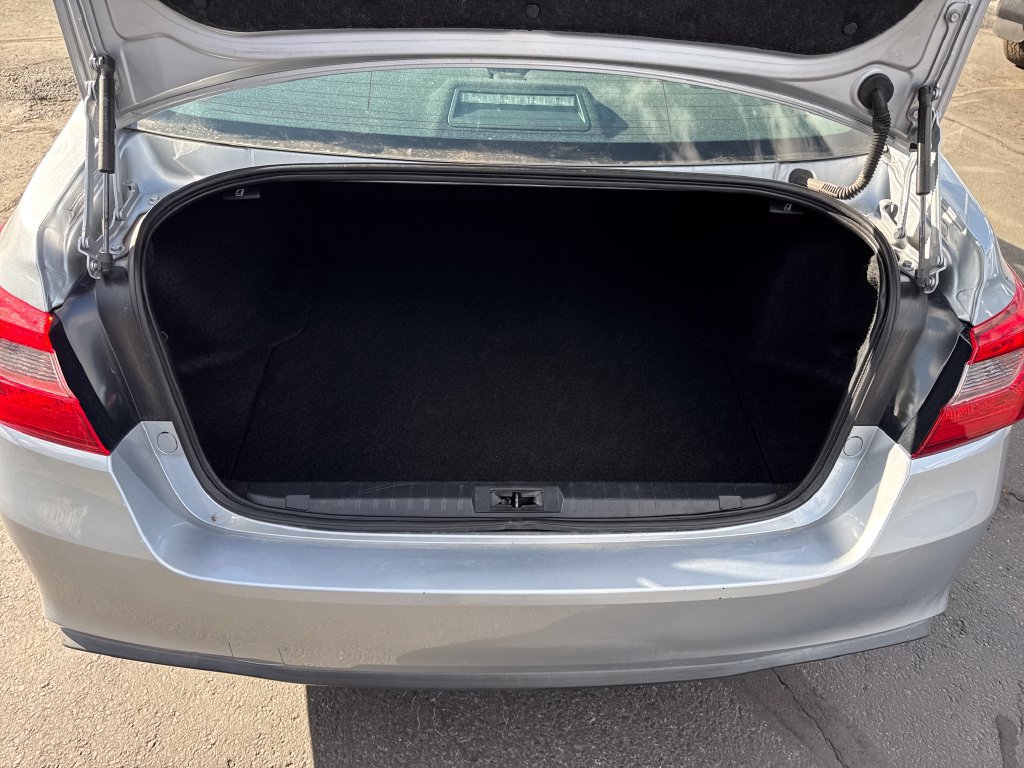Used 2018 Subaru Legacy 2.5i AWD/4WD image 14