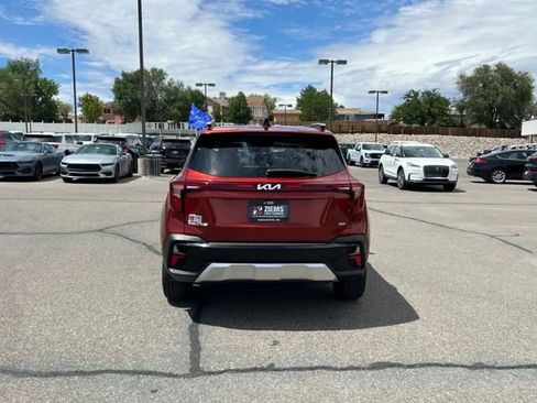 Used 2024 Kia Seltos S image 4