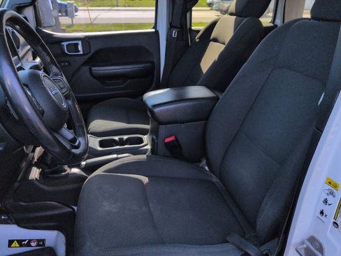 Used 2020 Jeep Wrangler Unlimited Sport S image 7