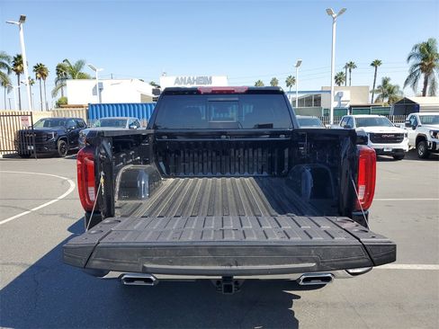 New 2026 GMC Sierra 1500 SLT w/ SLT Premium Package image 6
