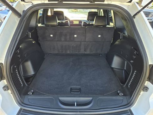 Used 2021 Jeep Grand Cherokee Laredo X image 13