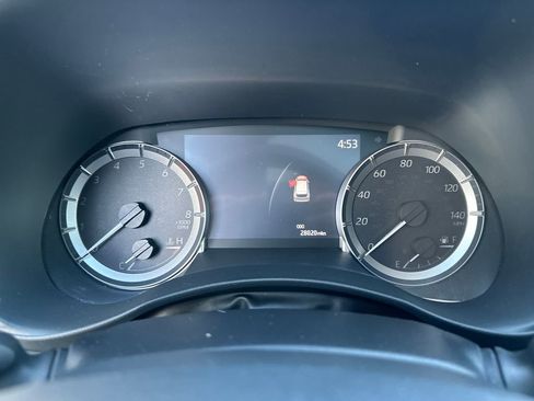 Used 2023 Toyota Highlander XLE image 23