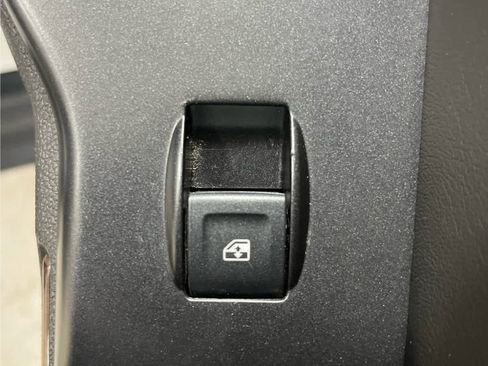 Used 2018 Chevrolet Tahoe LT image 43