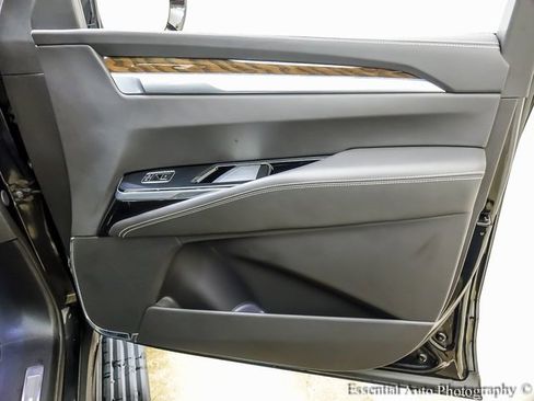 Certified 2025 Cadillac Escalade Sport Platinum image 30