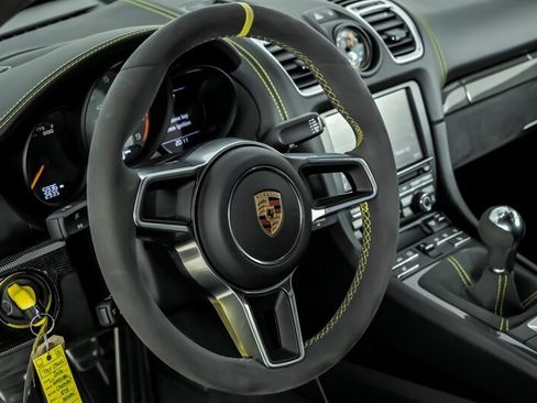 Used 2016 Porsche Cayman GT4 RWD image 19