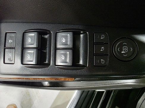 Used 2019 Chevrolet Tahoe Premier image 17