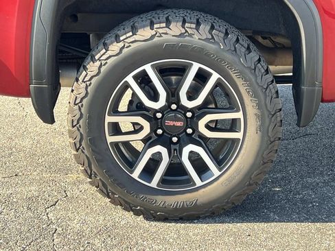 Used 2021 GMC Sierra 1500 AT4 image 9