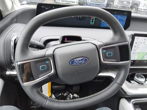 New 2026 Ford Expedition Max Platinum AWD/4WD image 36