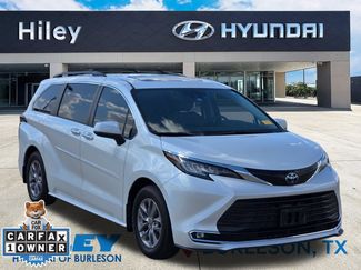 Used 2023 Toyota Sienna XLE FWD video 2