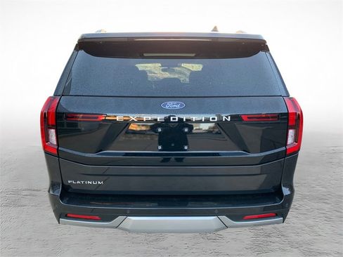 Used 2025 Ford Expedition Platinum w/ Platinum Ultimate Package AWD/4WD image 3