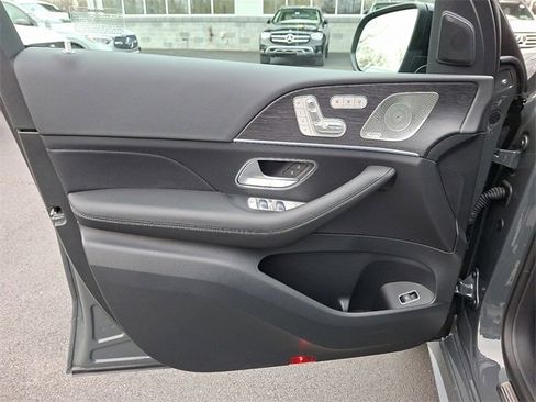 New 2026 Mercedes-Benz GLS 450 4MATIC image 11