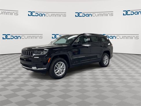 New 2025 Jeep Grand Cherokee L Laredo w/ Luxury Tech Group I image 4