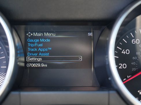 Used 2018 Ford Mustang GT Premium w/ GT Performance Package RWD image 25