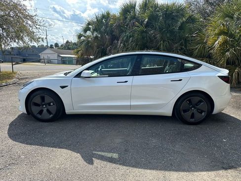 Used 2021 Tesla Model 3 Standard Range Plus image 7