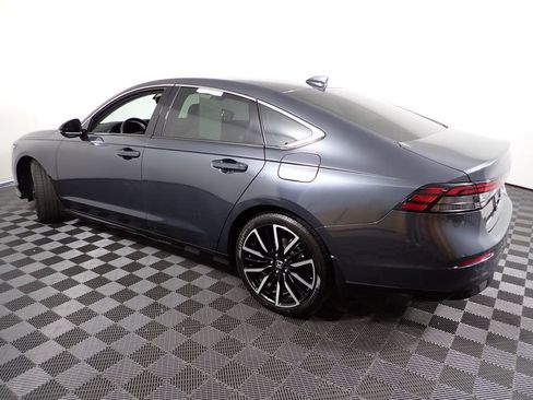 Used 2024 Honda Accord Touring image 15