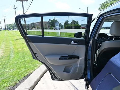 Used 2021 Kia Sportage EX FWD image 23