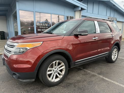 Used 2014 Ford Explorer XLT w/ Equipment Group 202A image 1