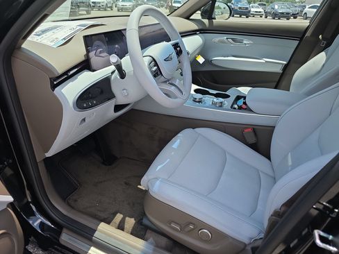 New 2026 Genesis GV70 2.5T Advanced AWD/4WD image 10