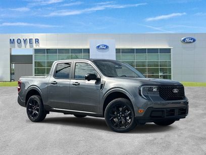 New 2025 Ford Maverick Lariat w/ Black Appearance Package