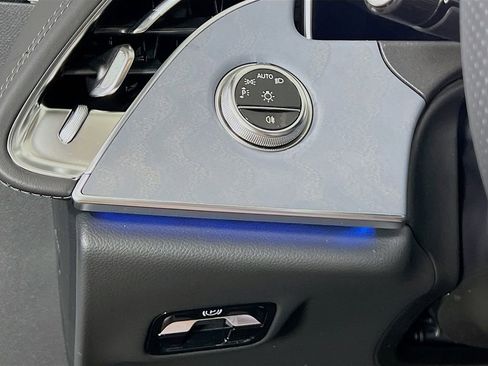 New 2026 Mercedes-Benz E 53 AMG e 4MATIC Sedan image 11