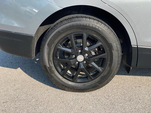 Used 2023 Chevrolet Equinox LT FWD image 10