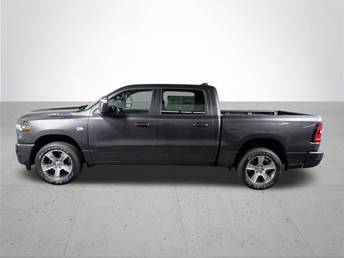 New 2026 RAM 1500 Express AWD/4WD image 9