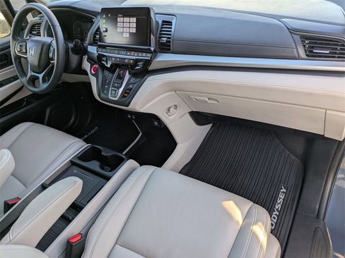 Used 2025 Honda Odyssey EX-L image 22