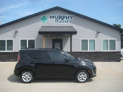 Used 2025 Kia Soul LX w/ LX Technology Package FWD image 1