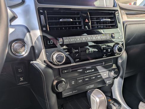 Used 2023 Lexus GX 460 Luxury w/ Sport Design Package AWD/4WD image 23