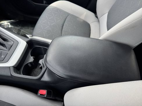 Certified 2019 Toyota RAV4 XLE AWD/4WD image 27