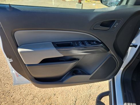 Used 2018 Chevrolet Colorado W/T w/ WT Convenience Package image 14