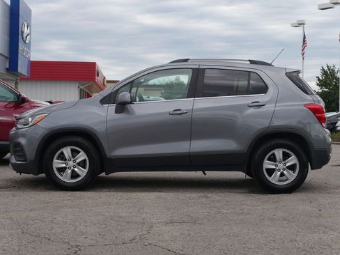 Used 2020 Chevrolet Trax LT FWD image 12