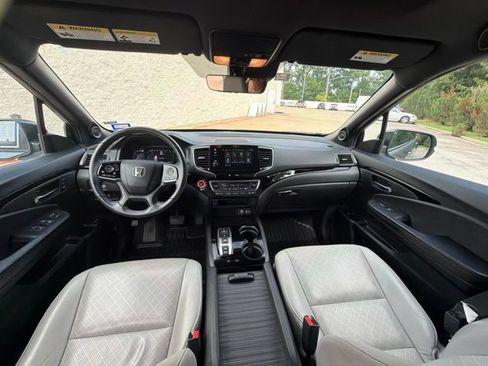 Used 2021 Honda Passport Touring image 18