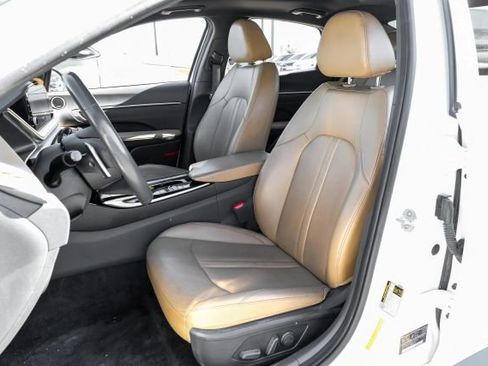 Used 2021 Hyundai Sonata Limited image 40