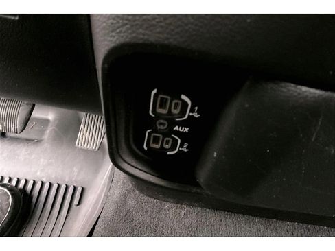 Used 2019 RAM 1500 Laramie image 34