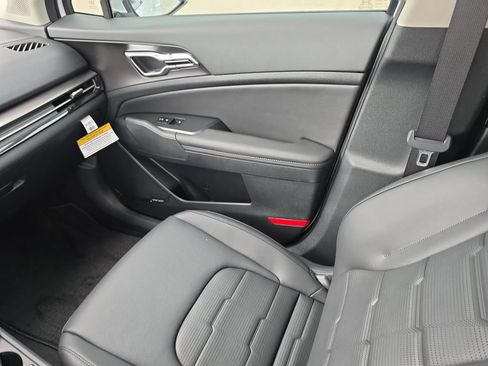 New 2026 Kia Sportage SX FWD image 16