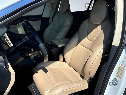 Used 2016 Tesla Model X 90D image 25