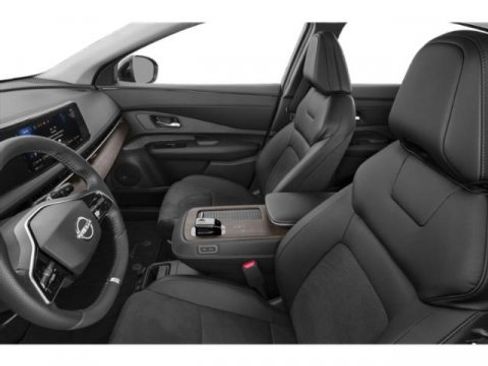 Used 2023 Nissan Ariya AWD image 12