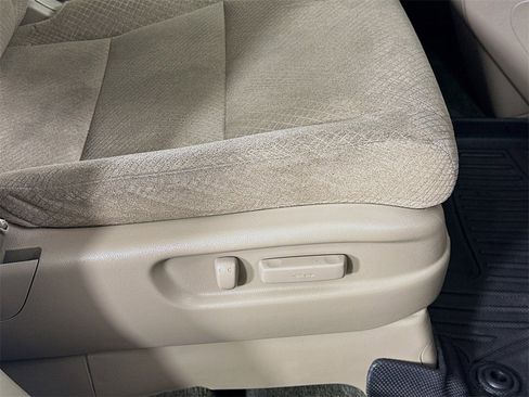 Used 2016 Honda Odyssey SE image 24