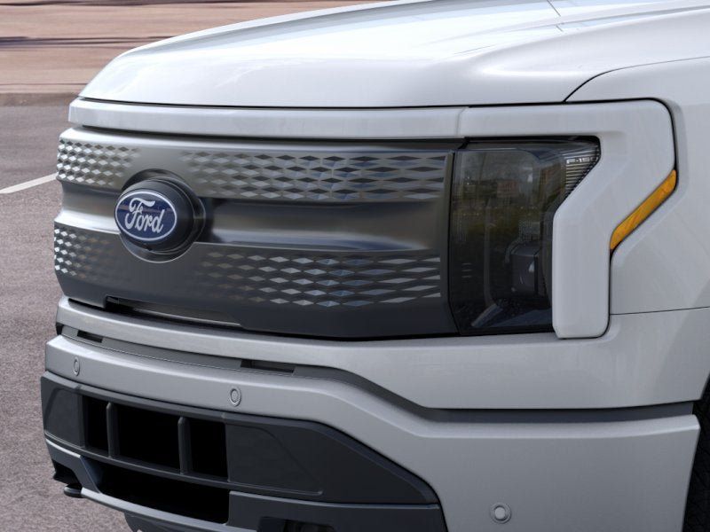 New 2025 Ford F150 Lightning Flash AWD/4WD image 17