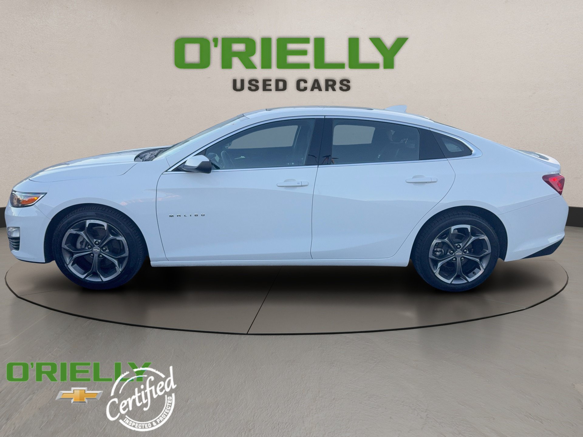 Used 2024 Chevrolet Malibu LT FWD image 3