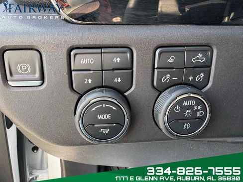 Used 2024 Chevrolet Silverado 1500 LT Trail Boss w/ Convenience Package II image 17