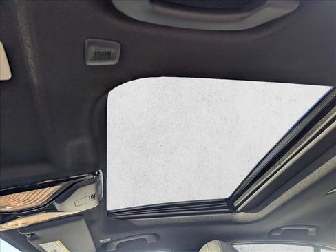 New 2026 BMW 330i Sedan w/ Premium Package image 5