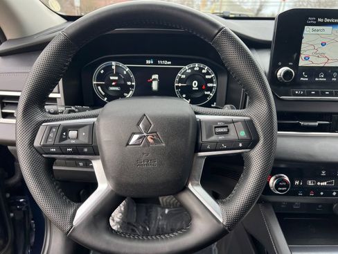 Used 2023 Mitsubishi Outlander SEL image 29