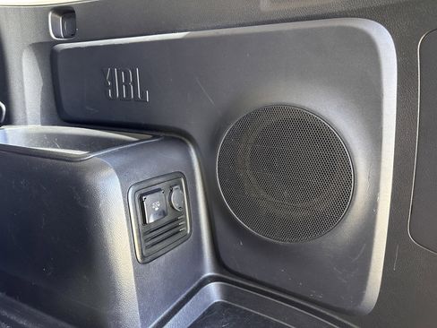 Used 2022 Toyota 4Runner Limited AWD/4WD image 29